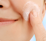 Controllare la lucidità della pelle | Dermalogica Italia